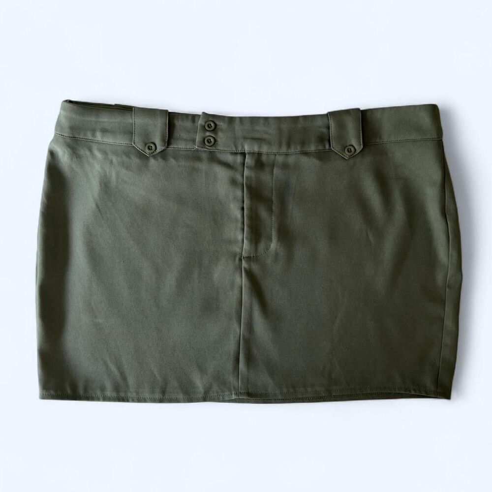 Prettylittlething-shape Women's Green and Khaki Skirt